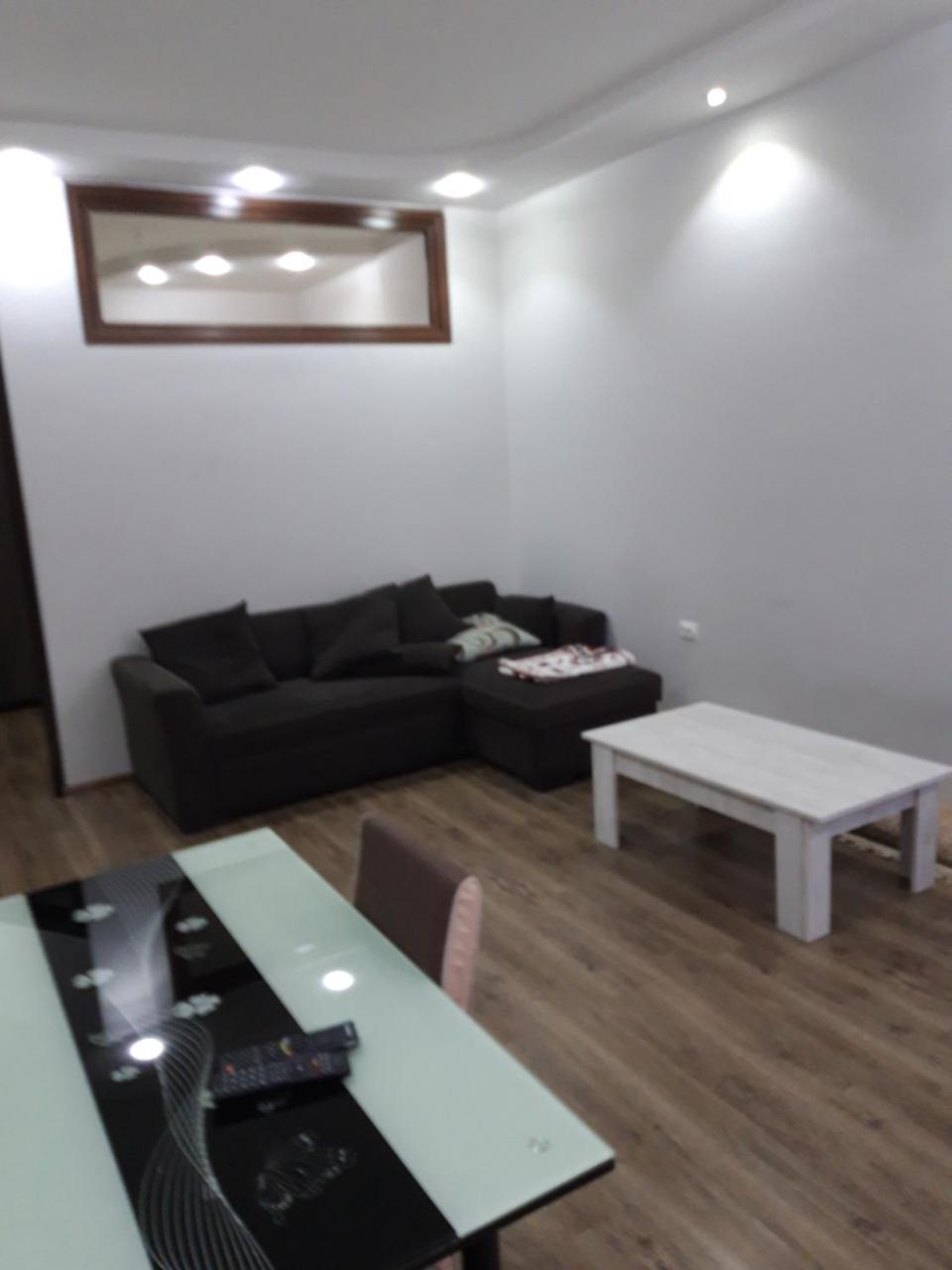 Mari Apartment Batumi Bagian luar foto